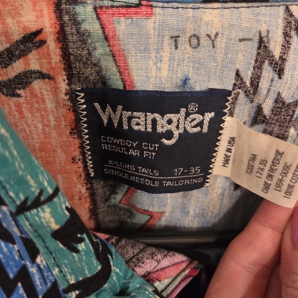 Vintage Wrangler Men's Brushpopper  Southwestern Aztec